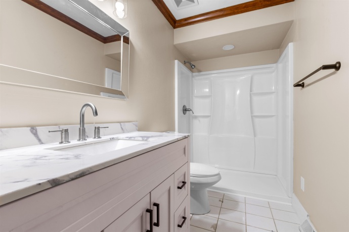 11738 Southgate, ROSCOE, Illinois 61073, 6 Bedrooms Bedrooms, ,3 BathroomsBathrooms,House,For Sale,Southgate,202600427