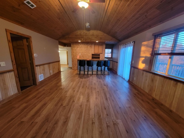 21882 410 East, SHEFFIELD, Illinois 61361, 2 Bedrooms Bedrooms, ,2 BathroomsBathrooms,House,For Sale,410 East,202507489