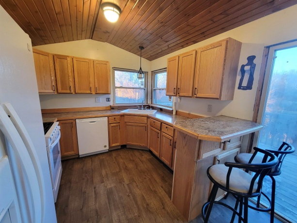 21882 410 East, SHEFFIELD, Illinois 61361, 2 Bedrooms Bedrooms, ,2 BathroomsBathrooms,House,For Sale,410 East,202507489