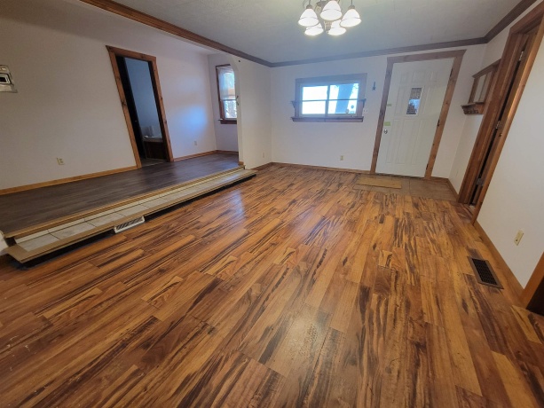 21882 410 East, SHEFFIELD, Illinois 61361, 2 Bedrooms Bedrooms, ,2 BathroomsBathrooms,House,For Sale,410 East,202507489