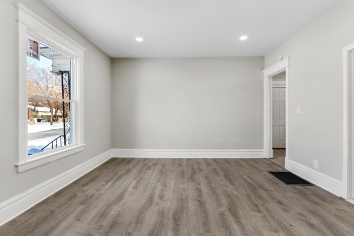 1204 6th, ROCKFORD, Illinois 61104, ,2 Units,For Sale,6th,202507507