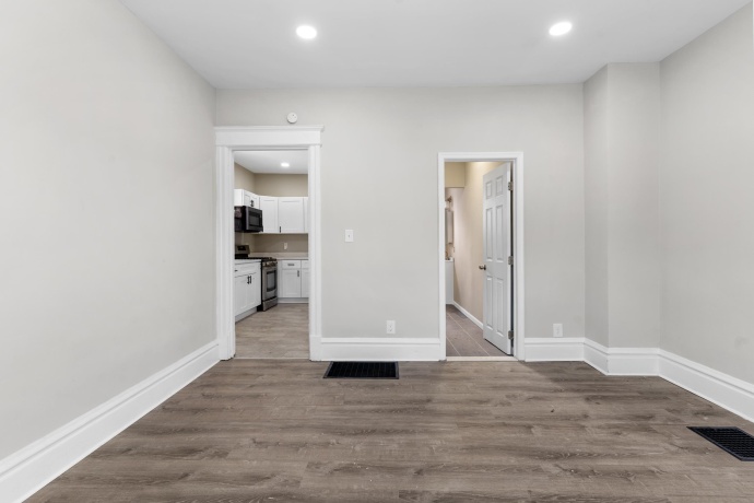 1204 6th, ROCKFORD, Illinois 61104, ,2 Units,For Sale,6th,202507507