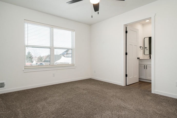 15571 Finley, SOUTH BELOIT, Illinois 61080, 4 Bedrooms Bedrooms, ,2 BathroomsBathrooms,House,For Sale,Finley,202600429