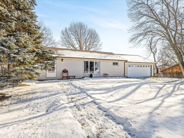 412 Main, DURAND, Illinois 61024, 3 Bedrooms Bedrooms, ,1 BathroomBathrooms,House,For Sale,Main,202600432