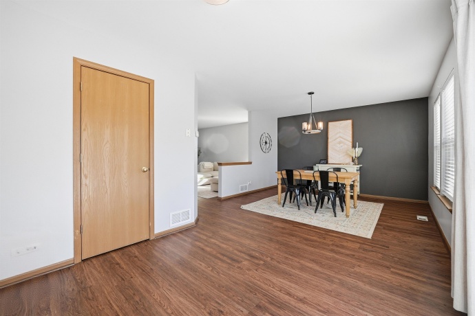 379 Stone Hollow, POPLAR GROVE, Illinois 61065, 3 Bedrooms Bedrooms, ,2 BathroomsBathrooms,House,For Sale,Stone Hollow,202600433