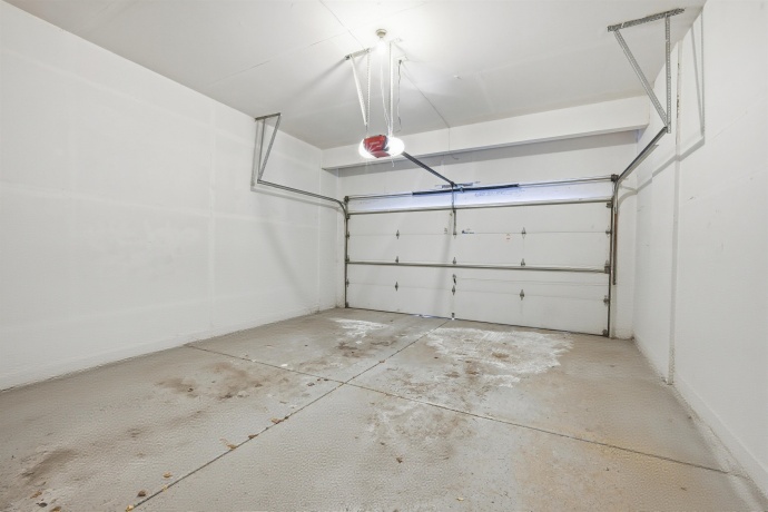 379 Stone Hollow, POPLAR GROVE, Illinois 61065, 3 Bedrooms Bedrooms, ,2 BathroomsBathrooms,House,For Sale,Stone Hollow,202600433