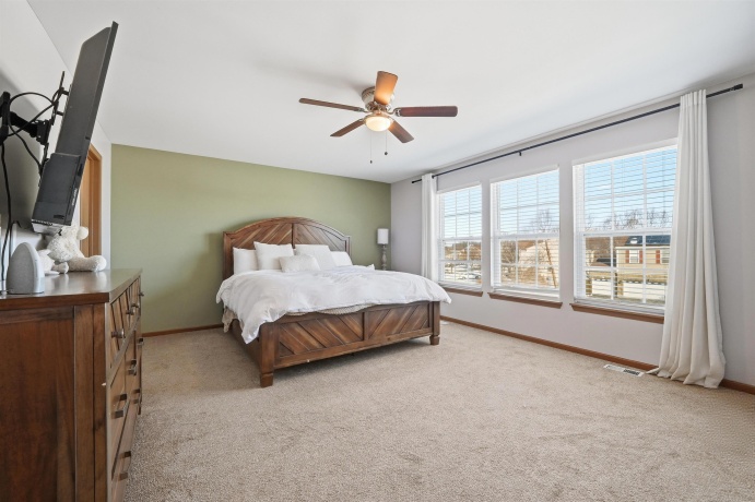 379 Stone Hollow, POPLAR GROVE, Illinois 61065, 3 Bedrooms Bedrooms, ,2 BathroomsBathrooms,House,For Sale,Stone Hollow,202600433