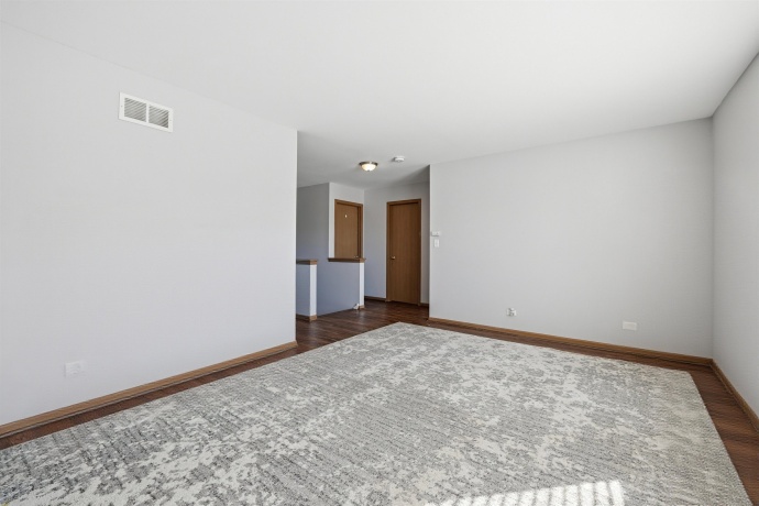 379 Stone Hollow, POPLAR GROVE, Illinois 61065, 3 Bedrooms Bedrooms, ,2 BathroomsBathrooms,House,For Sale,Stone Hollow,202600433