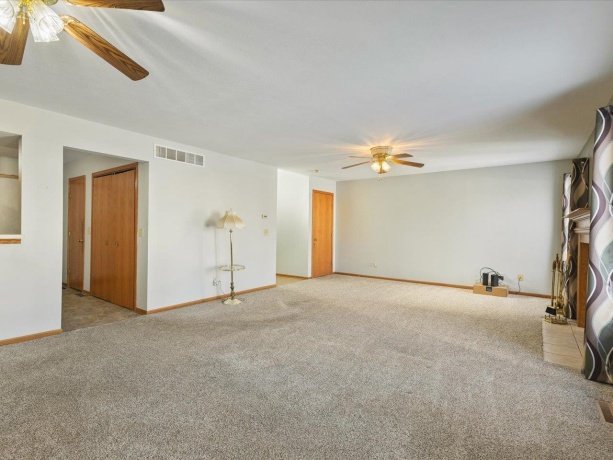 687 Beulah, ROCKTON, Illinois 61072, 3 Bedrooms Bedrooms, ,2 BathroomsBathrooms,Condominium,For Sale,Beulah,202600435