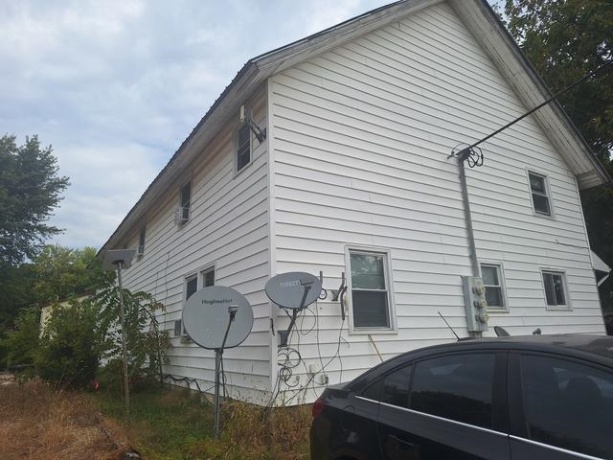 200 Oregon, Troy Grove, Illinois 61372, ,3 - 4 Units,For Sale,Oregon,202600436