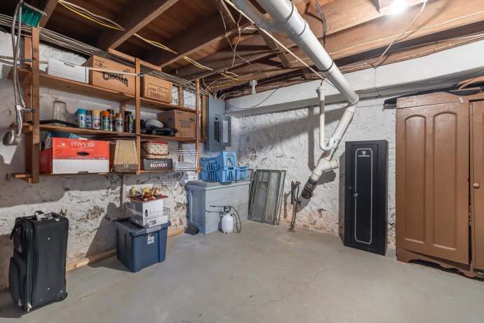 469 Dewey, GALENA, Illinois 61036, 2 Bedrooms Bedrooms, ,1 BathroomBathrooms,House,For Sale,Dewey,202600439