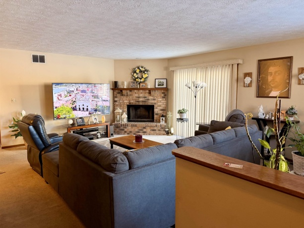 774 Tulip, ROCKFORD, Illinois 61107, 2 Bedrooms Bedrooms, ,2 BathroomsBathrooms,Condominium,For Sale,Tulip,202600440