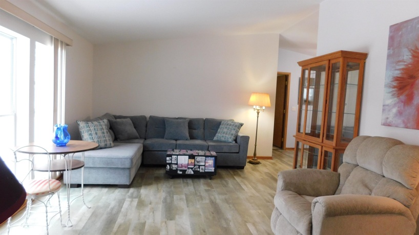 5476 Ebonywood, ROSCOE, Illinois 61073, 3 Bedrooms Bedrooms, ,2 BathroomsBathrooms,House,For Sale,Ebonywood,202600446