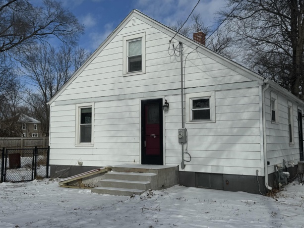 216 Washington, BYRON, Illinois 61010, 3 Bedrooms Bedrooms, ,1 BathroomBathrooms,House,For Sale,Washington,202600455