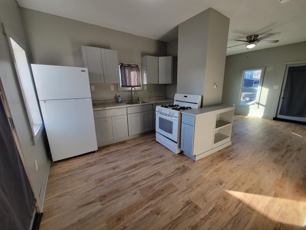 533 Deleon, OTTAWA, Illinois 61350, 2 Bedrooms Bedrooms, ,1 BathroomBathrooms,House,For Sale,Deleon,202600471