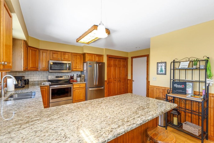 13 Shorewood, GALENA, Illinois 61036, 5 Bedrooms Bedrooms, ,4 BathroomsBathrooms,House,For Sale,Shorewood,202600472