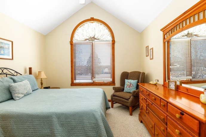 13 Shorewood, GALENA, Illinois 61036, 5 Bedrooms Bedrooms, ,4 BathroomsBathrooms,House,For Sale,Shorewood,202600472