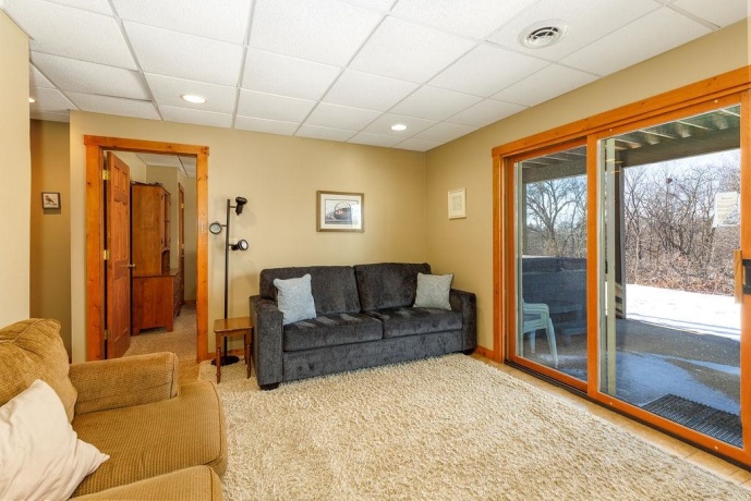 13 Shorewood, GALENA, Illinois 61036, 5 Bedrooms Bedrooms, ,4 BathroomsBathrooms,House,For Sale,Shorewood,202600472