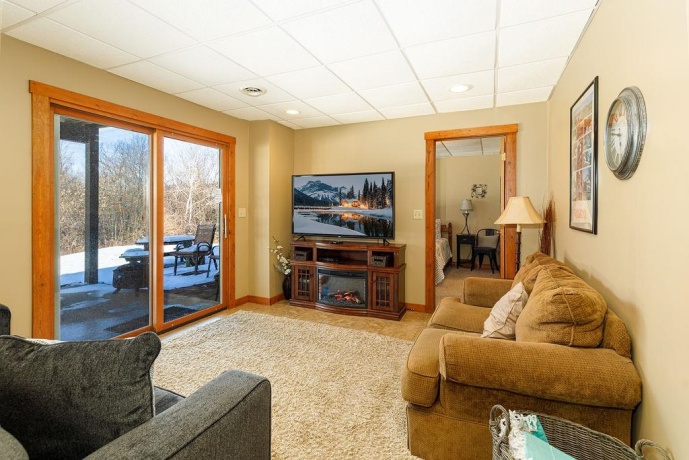 13 Shorewood, GALENA, Illinois 61036, 5 Bedrooms Bedrooms, ,4 BathroomsBathrooms,House,For Sale,Shorewood,202600472