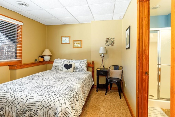 13 Shorewood, GALENA, Illinois 61036, 5 Bedrooms Bedrooms, ,4 BathroomsBathrooms,House,For Sale,Shorewood,202600472