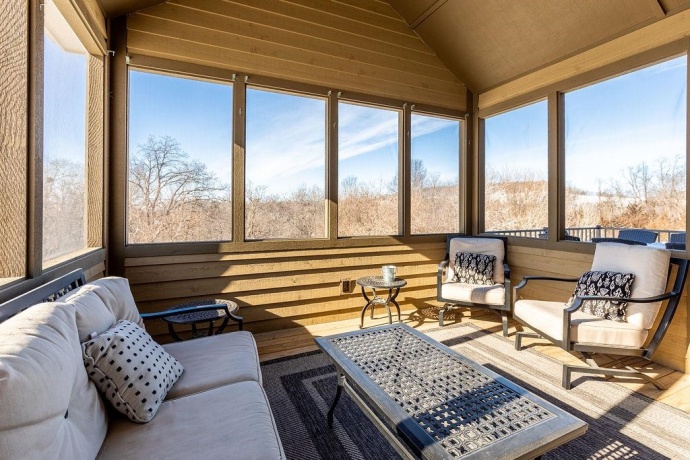 13 Shorewood, GALENA, Illinois 61036, 5 Bedrooms Bedrooms, ,4 BathroomsBathrooms,House,For Sale,Shorewood,202600472