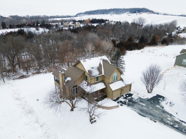 13 Shorewood, GALENA, Illinois 61036, 5 Bedrooms Bedrooms, ,4 BathroomsBathrooms,House,For Sale,Shorewood,202600472