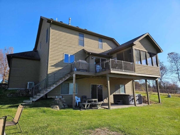 13 Shorewood, GALENA, Illinois 61036, 5 Bedrooms Bedrooms, ,4 BathroomsBathrooms,House,For Sale,Shorewood,202600472