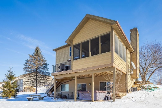 13 Shorewood, GALENA, Illinois 61036, 5 Bedrooms Bedrooms, ,4 BathroomsBathrooms,House,For Sale,Shorewood,202600472