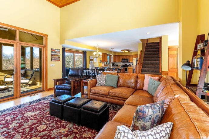 13 Shorewood, GALENA, Illinois 61036, 5 Bedrooms Bedrooms, ,4 BathroomsBathrooms,House,For Sale,Shorewood,202600472