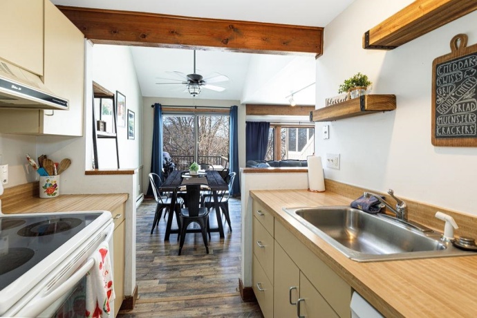 131 Plum Cove, GALENA, Illinois 61036, 3 Bedrooms Bedrooms, ,3 BathroomsBathrooms,Condominium,For Sale,Plum Cove,202600473