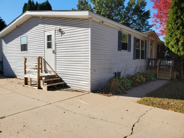 5421 Ebonywood, ROSCOE, Illinois 61073, 3 Bedrooms Bedrooms, ,2 BathroomsBathrooms,House,For Sale,Ebonywood,202600475