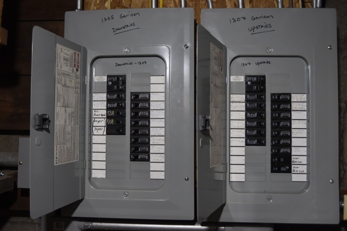 1305 Garrison, ROCKFORD, Illinois 61103, ,2 Units,For Sale,Garrison,202600481