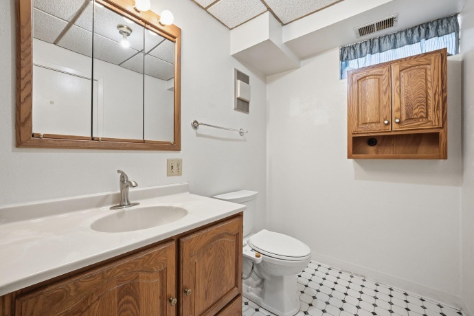 6961 Hiatt, ROCKFORD, Illinois 61114, 3 Bedrooms Bedrooms, ,2 BathroomsBathrooms,House,For Sale,Hiatt,202600489