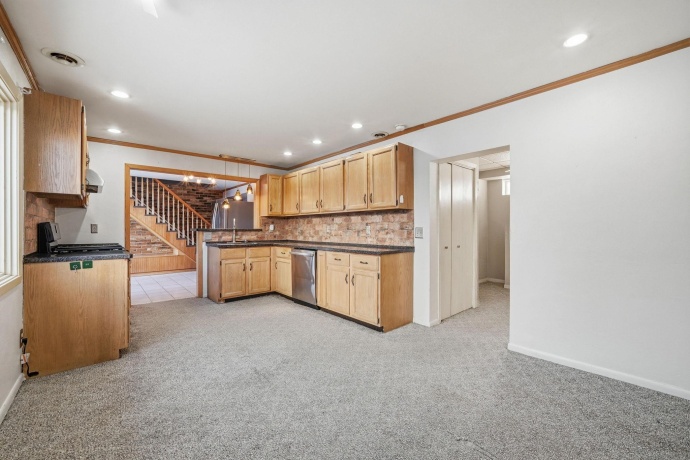 6961 Hiatt, ROCKFORD, Illinois 61114, 3 Bedrooms Bedrooms, ,2 BathroomsBathrooms,House,For Sale,Hiatt,202600489