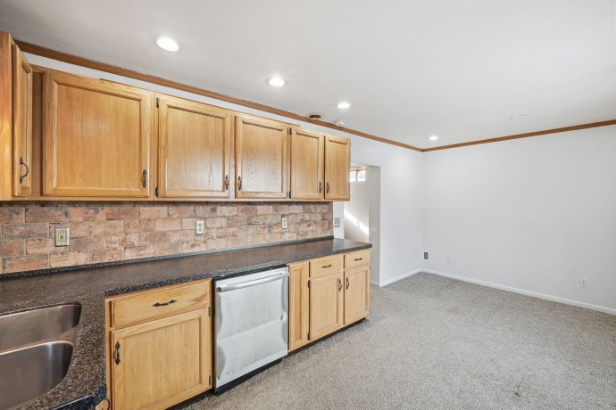 6961 Hiatt, ROCKFORD, Illinois 61114, 3 Bedrooms Bedrooms, ,2 BathroomsBathrooms,House,For Sale,Hiatt,202600489