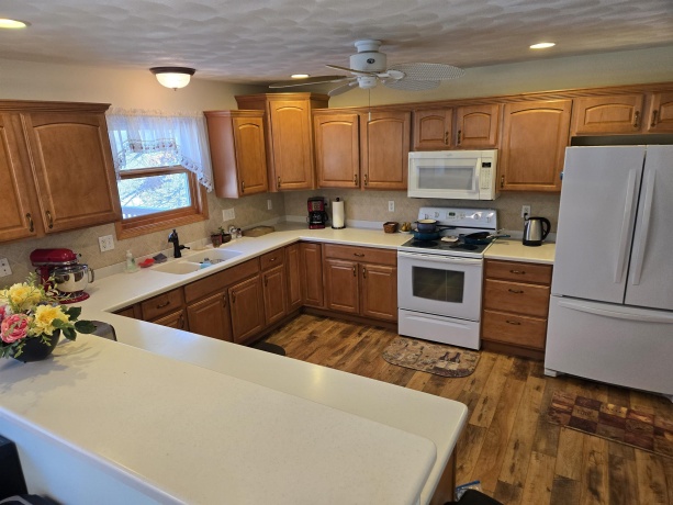 12A42 Taft, APPLE RIVER, Illinois 61001, 3 Bedrooms Bedrooms, ,3 BathroomsBathrooms,House,For Sale,Taft,202600490