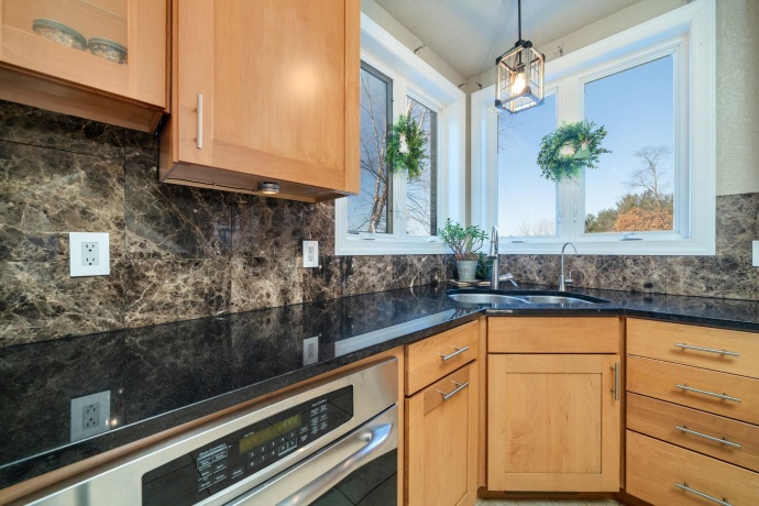 4092 Pond, LEAF RIVER, Illinois 61047, 5 Bedrooms Bedrooms, ,4 BathroomsBathrooms,House,For Sale,Pond,202600491