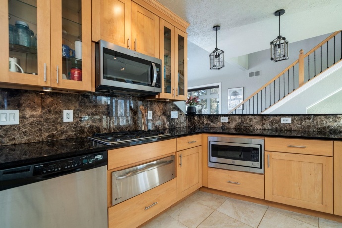 4092 Pond, LEAF RIVER, Illinois 61047, 5 Bedrooms Bedrooms, ,4 BathroomsBathrooms,House,For Sale,Pond,202600491