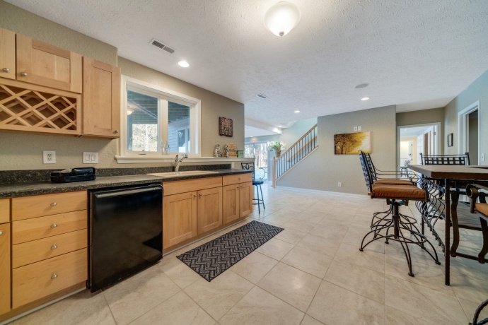 4092 Pond, LEAF RIVER, Illinois 61047, 5 Bedrooms Bedrooms, ,4 BathroomsBathrooms,House,For Sale,Pond,202600491