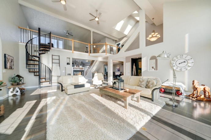 4092 Pond, LEAF RIVER, Illinois 61047, 5 Bedrooms Bedrooms, ,4 BathroomsBathrooms,House,For Sale,Pond,202600491