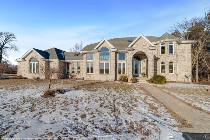 4092 Pond, LEAF RIVER, Illinois 61047, 5 Bedrooms Bedrooms, ,4 BathroomsBathrooms,House,For Sale,Pond,202600491