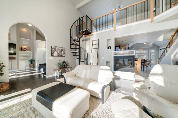 4092 Pond, LEAF RIVER, Illinois 61047, 5 Bedrooms Bedrooms, ,4 BathroomsBathrooms,House,For Sale,Pond,202600491