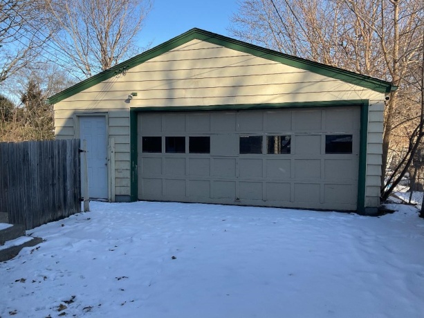 731 James, ROCKFORD, Illinois 61107, 4 Bedrooms Bedrooms, ,1 BathroomBathrooms,House,For Sale,James,202600494