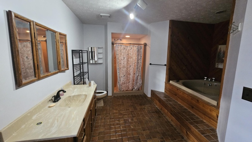 4106 Eaton, ROCKFORD, Illinois 61108, 4 Bedrooms Bedrooms, ,2 BathroomsBathrooms,House,For Sale,Eaton,202600503