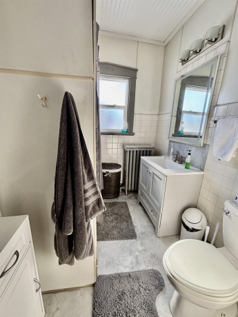 201 Marshall, BELVIDERE, Illinois 61008, 4 Bedrooms Bedrooms, ,1 BathroomBathrooms,House,For Sale,Marshall,202600508