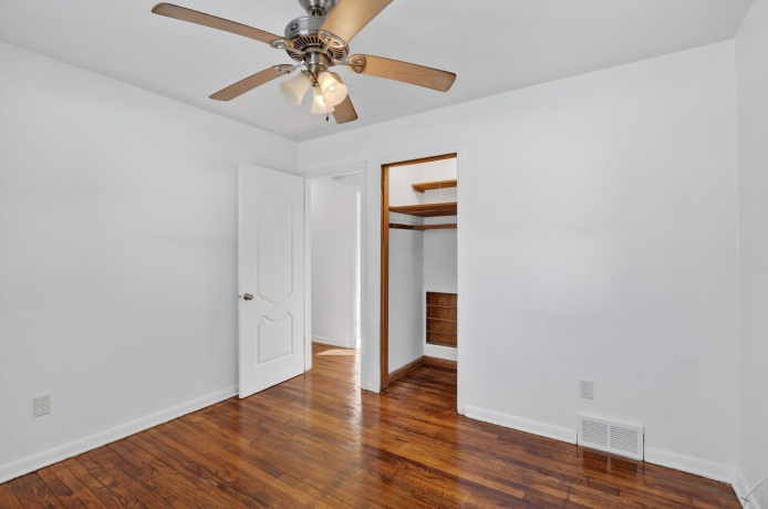 406 Bayliss, ROCKFORD, Illinois 61101, 5 Bedrooms Bedrooms, ,1 BathroomBathrooms,House,For Sale,Bayliss,202600510