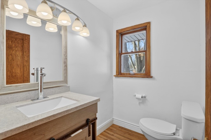 406 Bayliss, ROCKFORD, Illinois 61101, 5 Bedrooms Bedrooms, ,1 BathroomBathrooms,House,For Sale,Bayliss,202600510