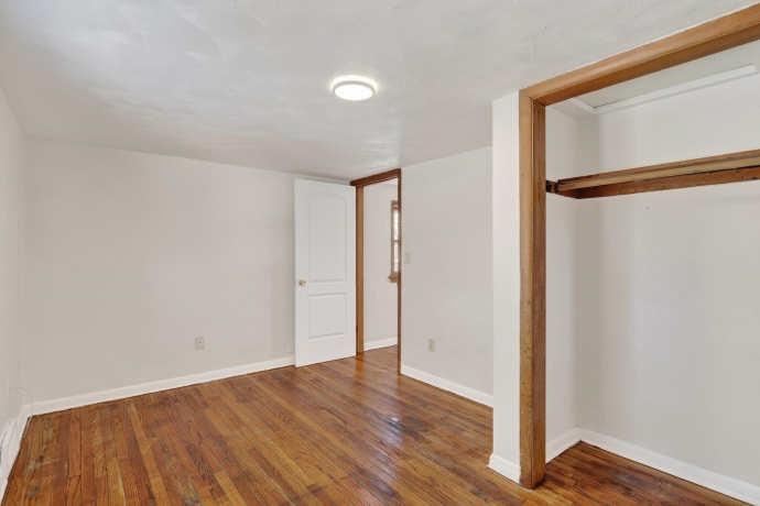 406 Bayliss, ROCKFORD, Illinois 61101, 5 Bedrooms Bedrooms, ,1 BathroomBathrooms,House,For Sale,Bayliss,202600510