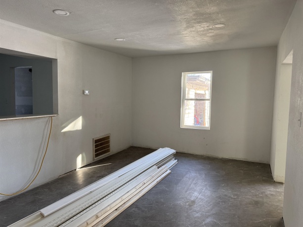 1317 HORACE, ROCKFORD, Illinois 61103, 4 Bedrooms Bedrooms, ,1 BathroomBathrooms,House,For Sale,HORACE,202600511