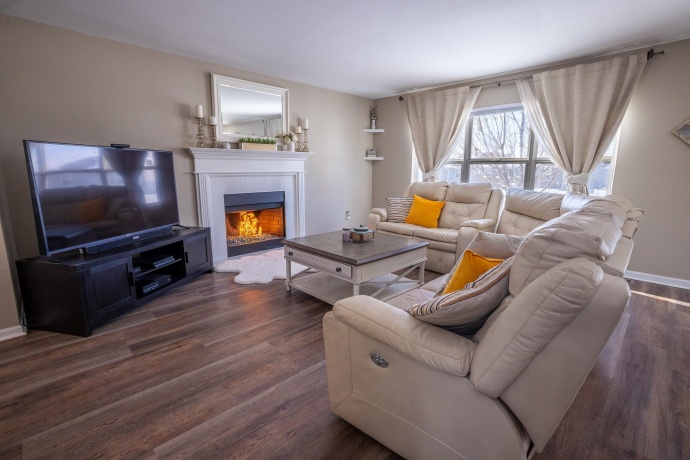 4698 Squaw Valley, LOVES PARK, Illinois 61111, 4 Bedrooms Bedrooms, ,2 BathroomsBathrooms,House,For Sale,Squaw Valley,202600512